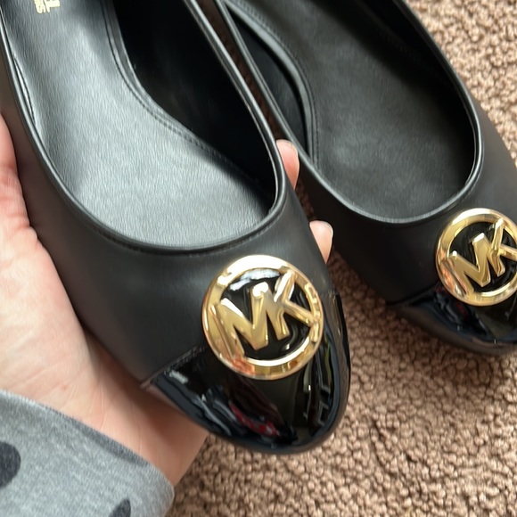 MK shoes - Picture 6 of 7